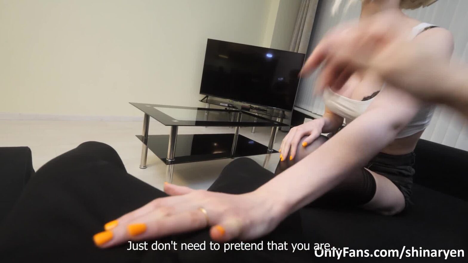 Gái Xinh Mông Căng Bị 7 Thằng Đệ Sếp Đè Ra Địt Some Trong Nhà Nghỉ